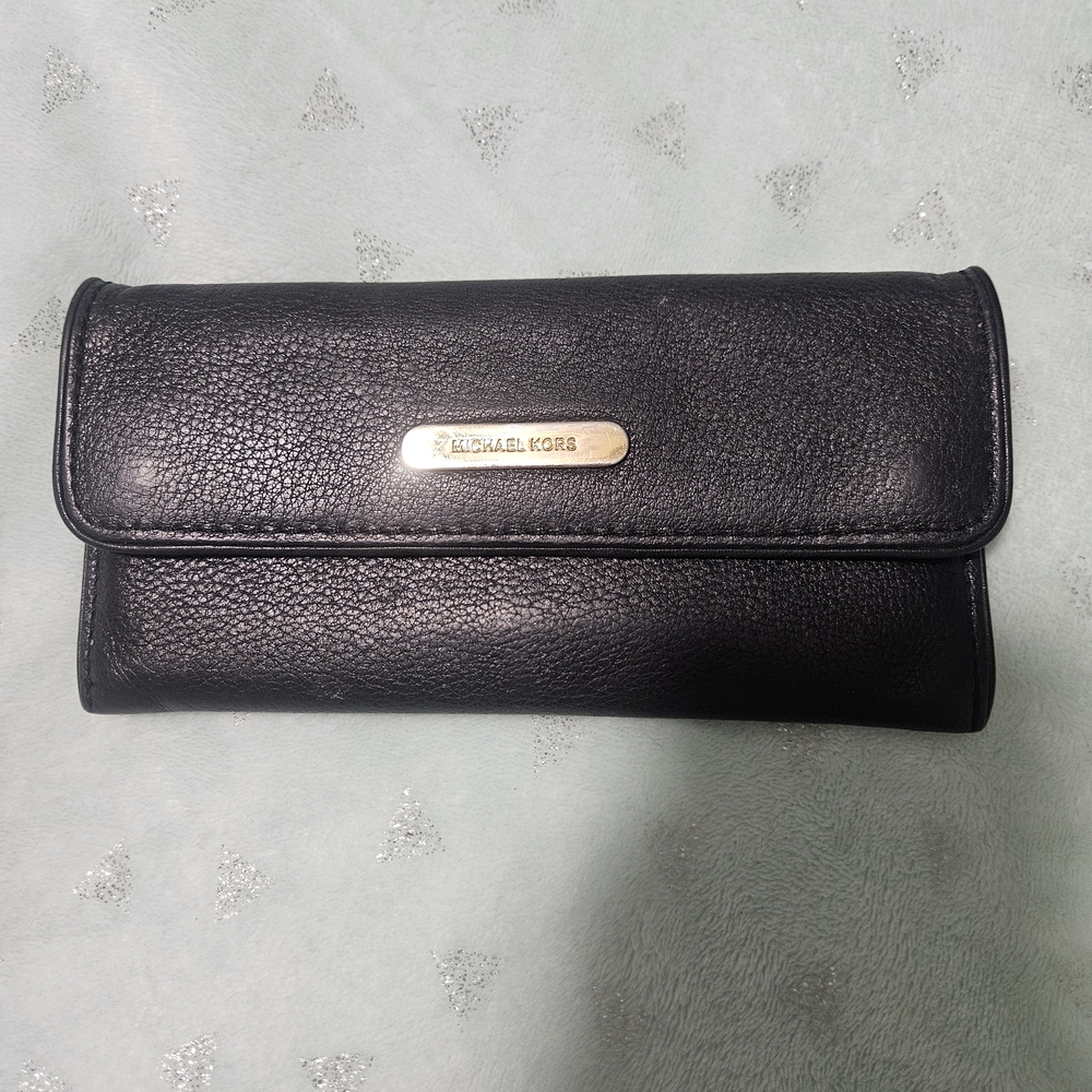 Michael Kors Austin Black Flat Continental Leather Wallet